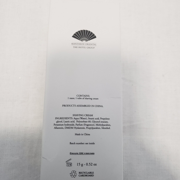 Travel Kit Hask Shampoo and Conditioner 2 Blade Schick Razor And Vanity Set - Picture 3 of 8